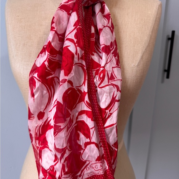 Oscar de la Renta Red and White Floral Scarf - Picture 2 of 6